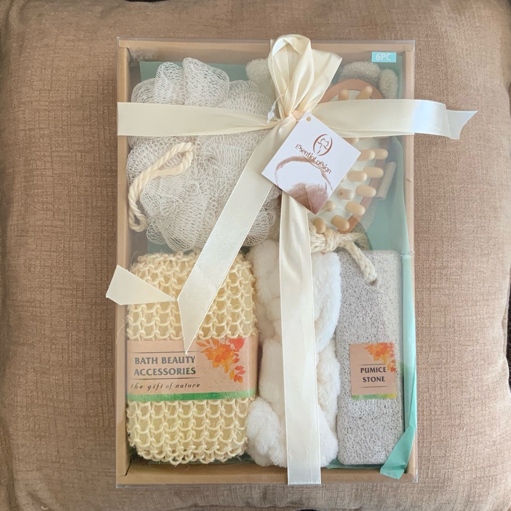 Essential Design Bath Spa Skincare Accessories